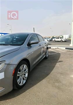 Chrysler 200